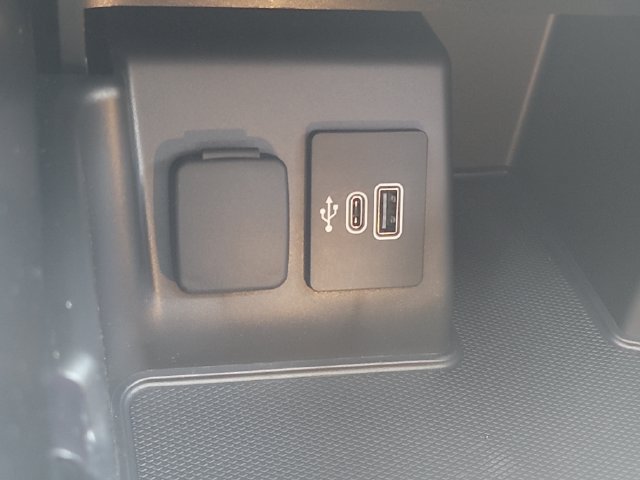 Used 2025 Ford Explorer ST w/ Sun And Sound Package AWD/4WD image 29