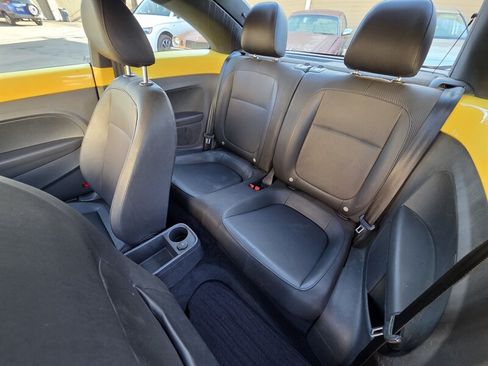 Used 2012 Volkswagen Beetle 2.5 FWD image 16