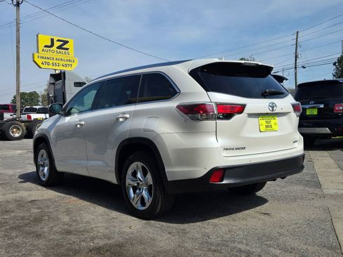 Used 2014 Toyota Highlander Limited image 4