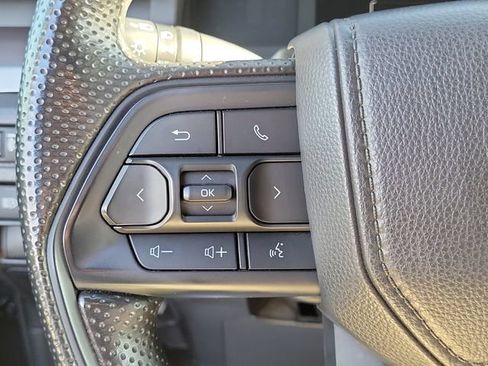 Used 2025 Toyota Tacoma SR5 RWD image 22