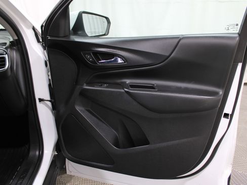 Used 2021 Chevrolet Equinox LT w/ LPO, Cargo Package image 28