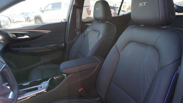 New 2026 Buick Envista Sport Touring w/ Convenience I Package FWD image 8