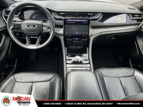 Used 2023 Jeep Grand Cherokee Overland AWD/4WD image 14