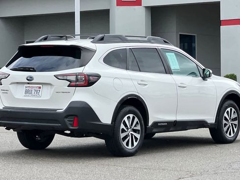Used 2020 Subaru Outback Premium AWD/4WD image 2