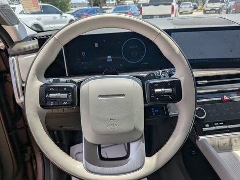 Used 2025 Hyundai Santa Fe Calligraphy FWD image 29