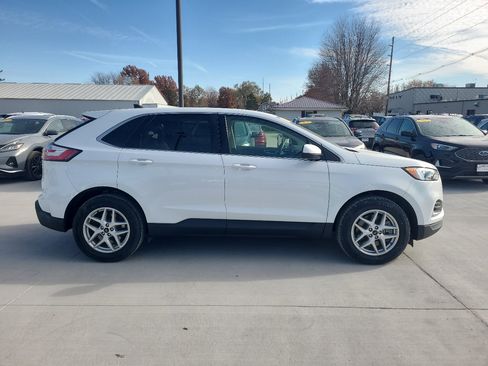 Used 2024 Ford Edge SEL image 5