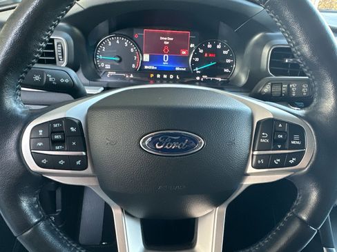 Certified 2022 Ford Explorer XLT w/ Equipment Group 202A image 26