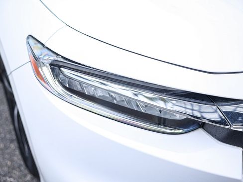 Used 2021 Honda Insight EX image 18