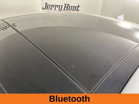 Used 2025 Genesis G70 3.3T Advanced image 11