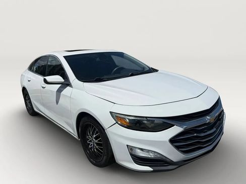 Used 2020 Chevrolet Malibu LT FWD image 3