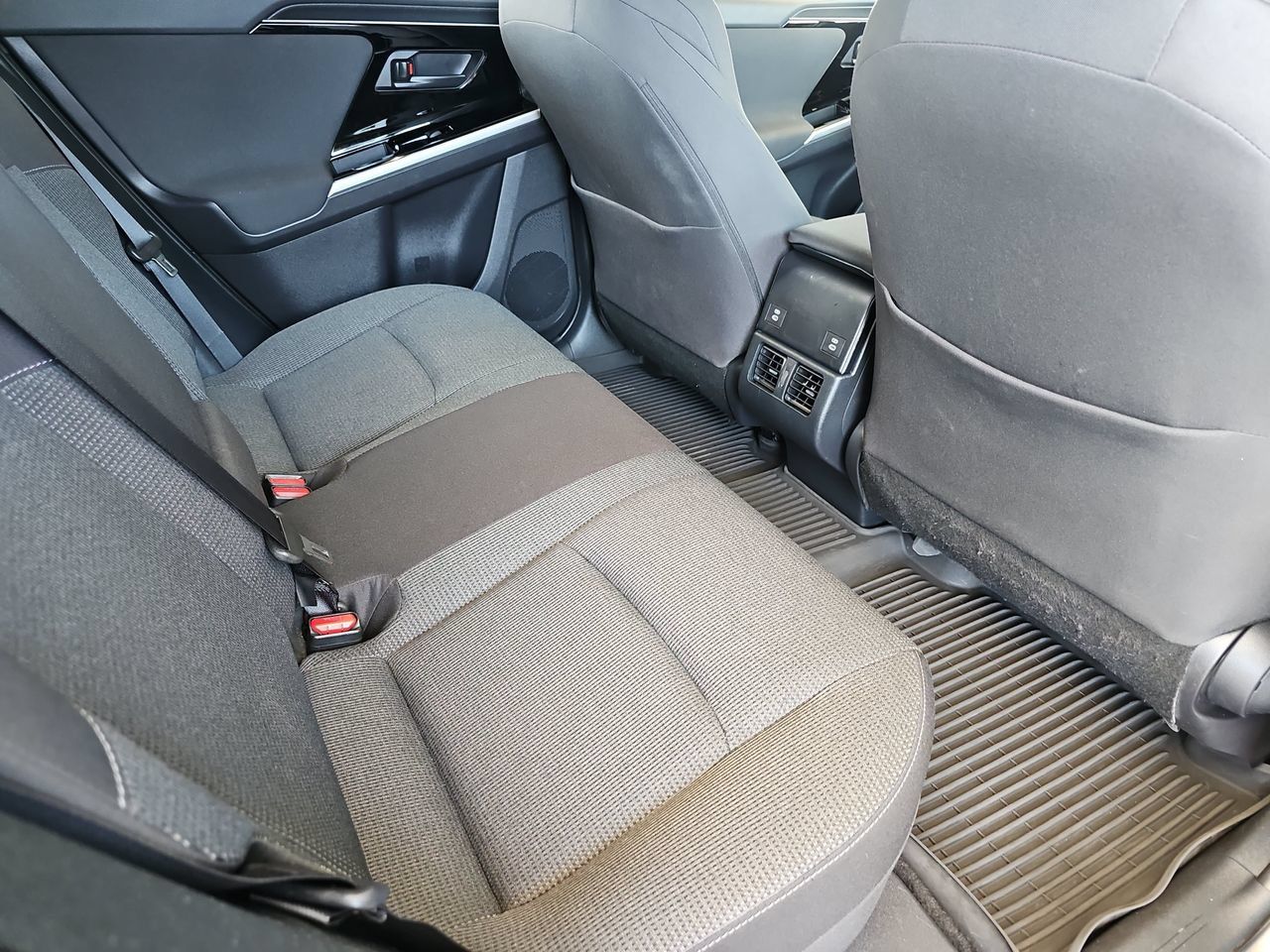 Certified 2023 Subaru Solterra AWD image 14