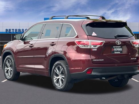 Used 2016 Toyota Highlander XLE AWD/4WD image 6