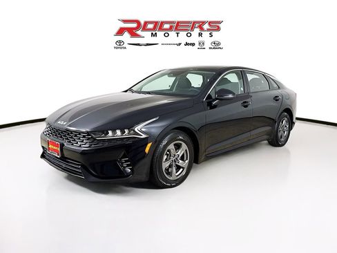 Used 2023 Kia K5 LXS image 3