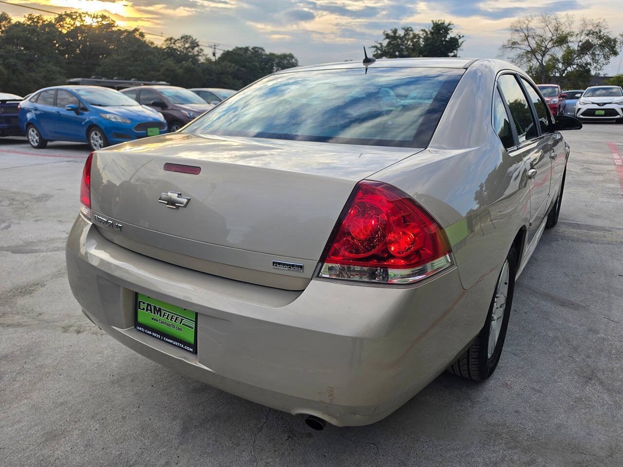 Used 2012 Chevrolet Impala LT w/ LT Sunroof Package FWD image 9