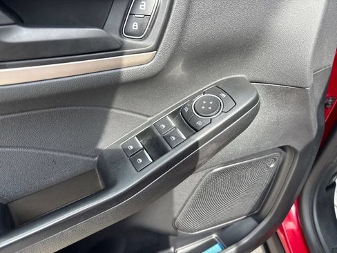 Used 2022 Ford Escape SE w/ Cold Weather Package AWD/4WD image 13
