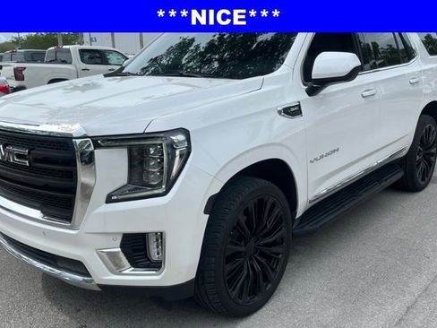 Used 2023 GMC Yukon SLT RWD image 1