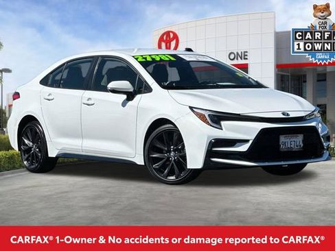 Used 2024 Toyota Corolla SE FWD image 2