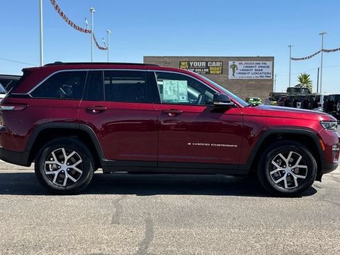 Certified 2024 Jeep Grand Cherokee Limited RWD image 2