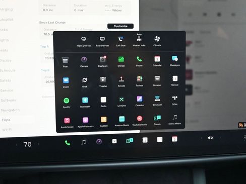 Used 2023 Tesla Model X image 23