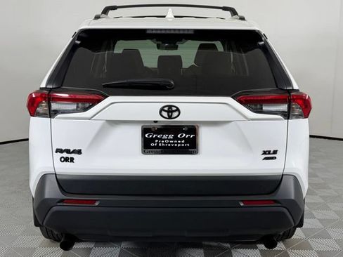 Used 2025 Toyota RAV4 XLE AWD/4WD image 10
