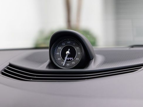 Used 2021 Porsche Taycan Turbo S image 18