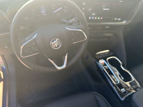 Used 2023 Buick Envision Essence image 18