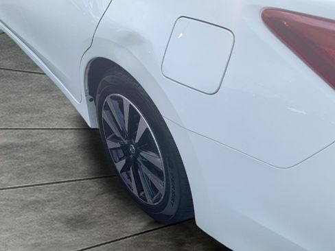 Used 2018 Nissan Altima 2.5 SL FWD image 24