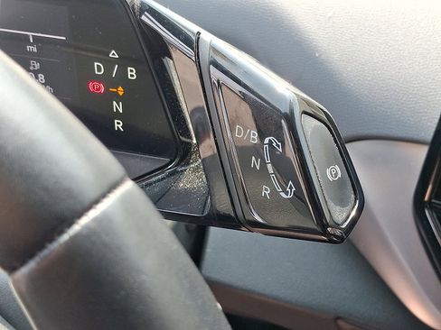 Used 2021 Volkswagen ID.4 Pro image 14