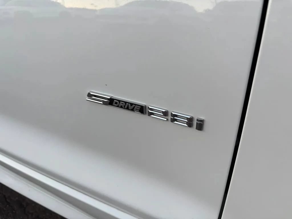 Used 2016 BMW X3 sDrive28i RWD image 23
