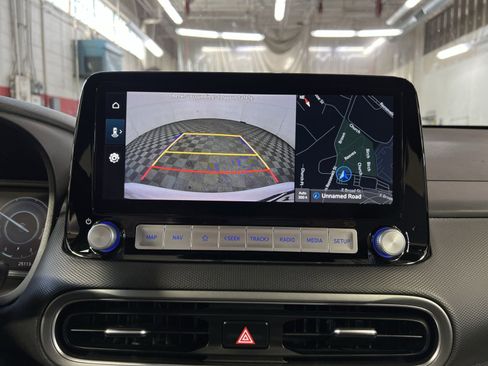 Used 2022 Hyundai Kona Limited image 19