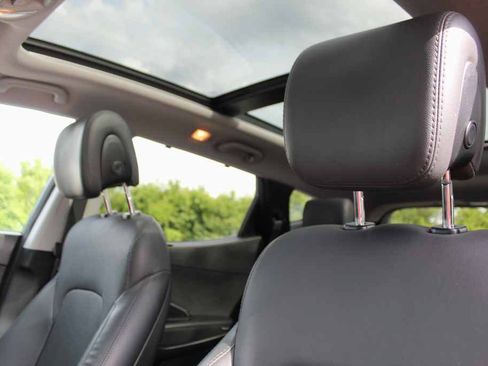 Used 2017 Hyundai Santa Fe Sport FWD image 26