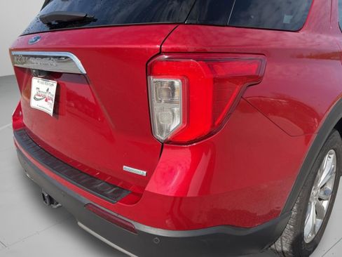 Used 2020 Ford Explorer XLT w/ Equipment Group 202A image 30