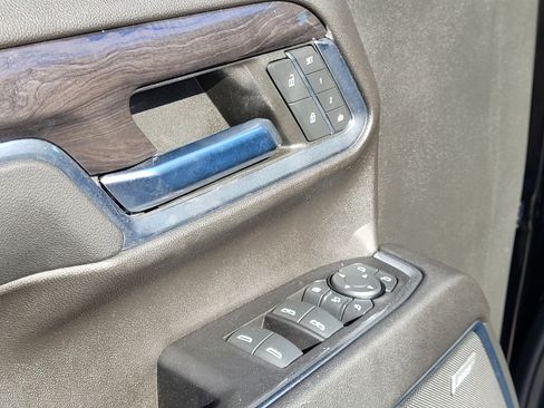 Used 2024 Chevrolet Silverado 2500 LTZ w/ LTZ Convenience Package image 14