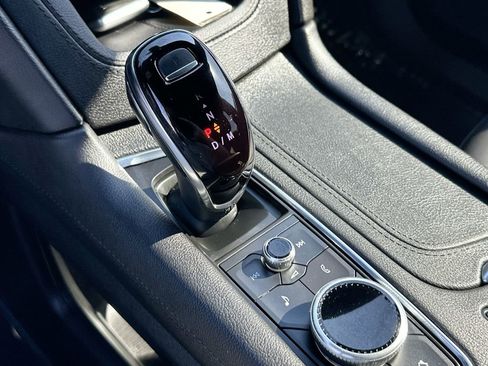 Used 2022 Cadillac XT6 Luxury FWD image 16