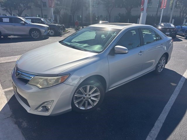 Used 2014 Toyota Camry XLE w/ Leather Package FWD image 1