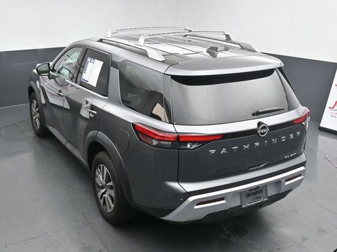 Used 2023 Nissan Pathfinder SL image 30