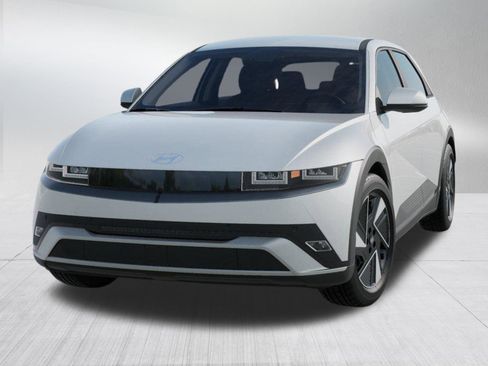 New 2026 Hyundai Ioniq 5 SE image 6