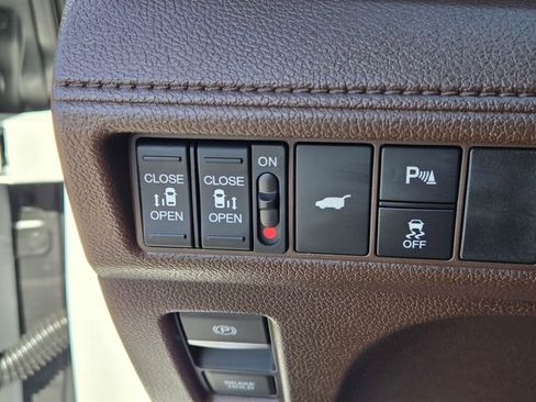 New 2026 Honda Odyssey Elite image 14