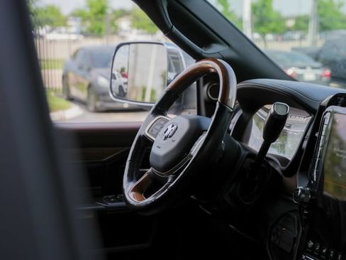 Used 2019 RAM 2500 Limited AWD/4WD image 33