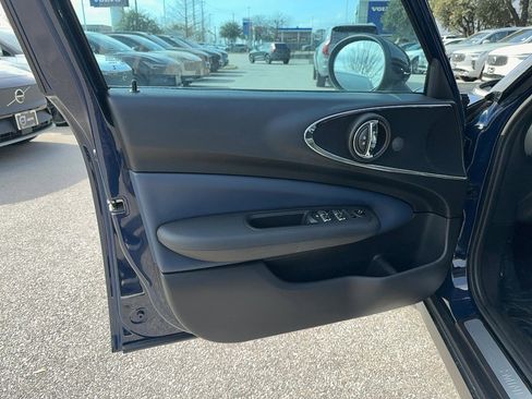 Used 2017 MINI Cooper Clubman image 12