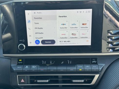Certified 2025 Toyota Camry SE FWD image 17