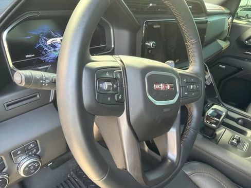 Used 2025 GMC Sierra 1500 AT4 AWD/4WD image 17