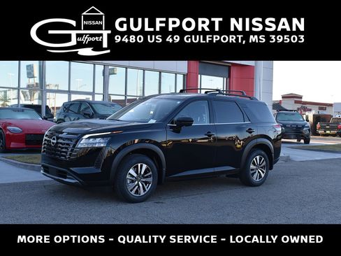 New 2026 Nissan Pathfinder SL image 1