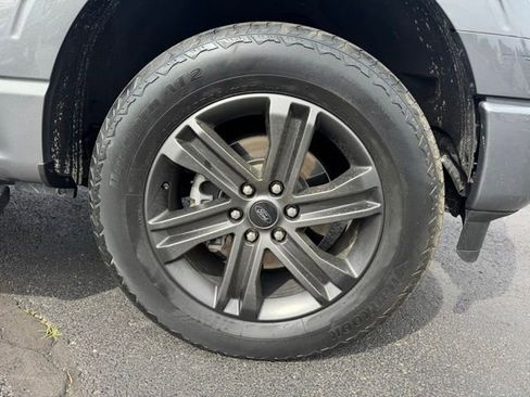Used 2021 Ford F150 Lariat w/ Equipment Group 502A High AWD/4WD image 4