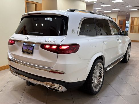 Certified 2026 Mercedes-Benz Maybach GLS 600 4MATIC image 7