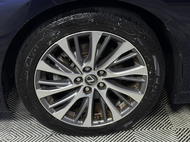 Used 2020 Lexus ES 350 w/ Premium Package FWD image 14