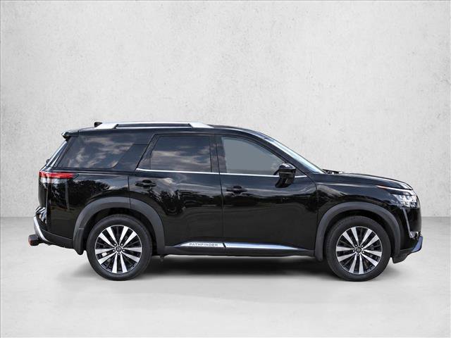 Used 2022 Nissan Pathfinder Platinum w/ Cargo Package AWD/4WD image 8