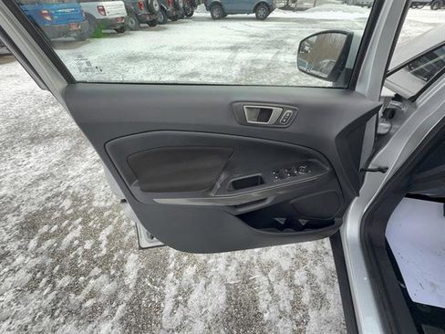 Certified 2022 Ford EcoSport SE image 11