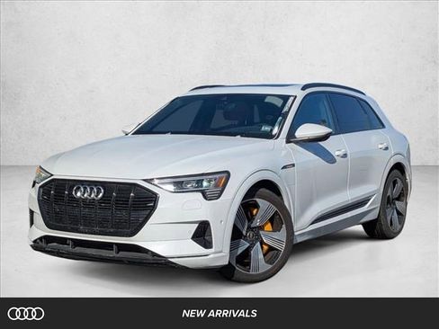Used 2022 Audi e-tron Premium Plus w/ Premium Plus Package image 1