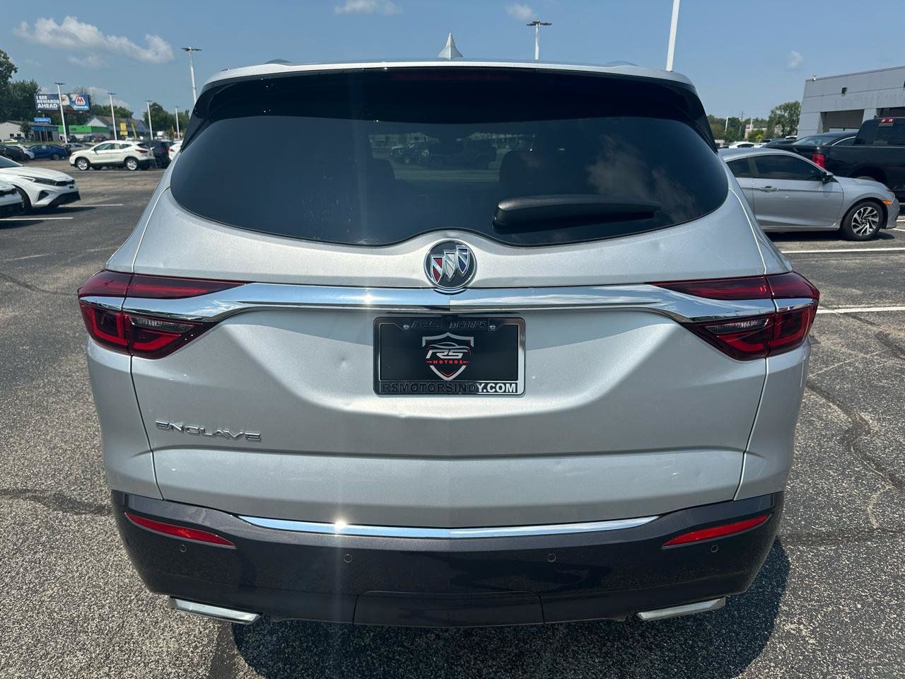 Used 2021 Buick Enclave Premium w/ Sun and Sites Package FWD image 10